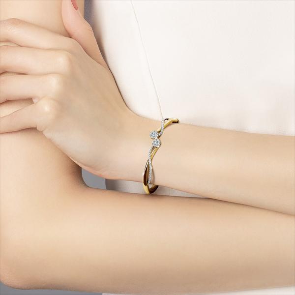 กำไลข้อมือเพชร Entwined Spiral Bloom Bangle