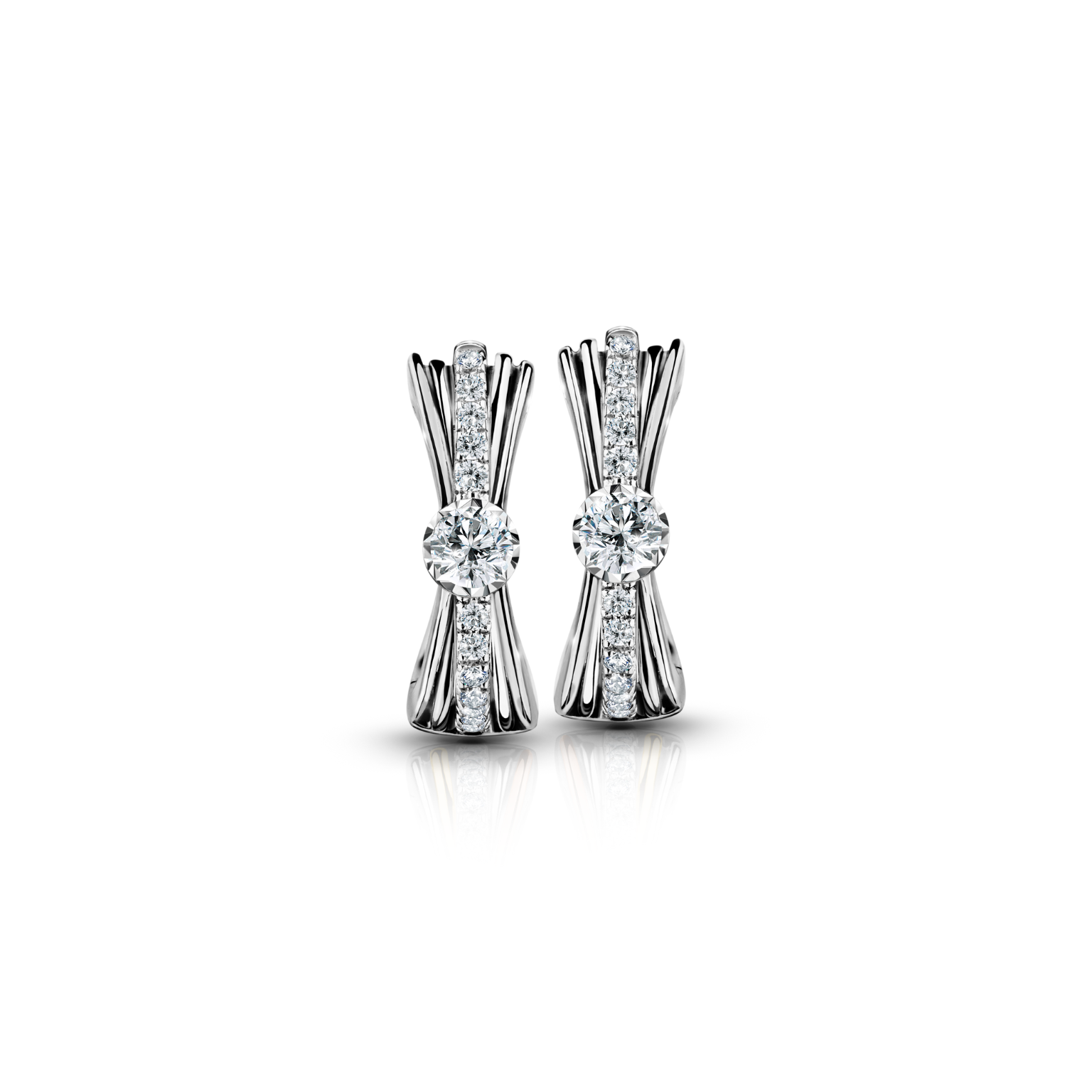 ต่างหูเพชร Triplet Shine Solitaire Earrings