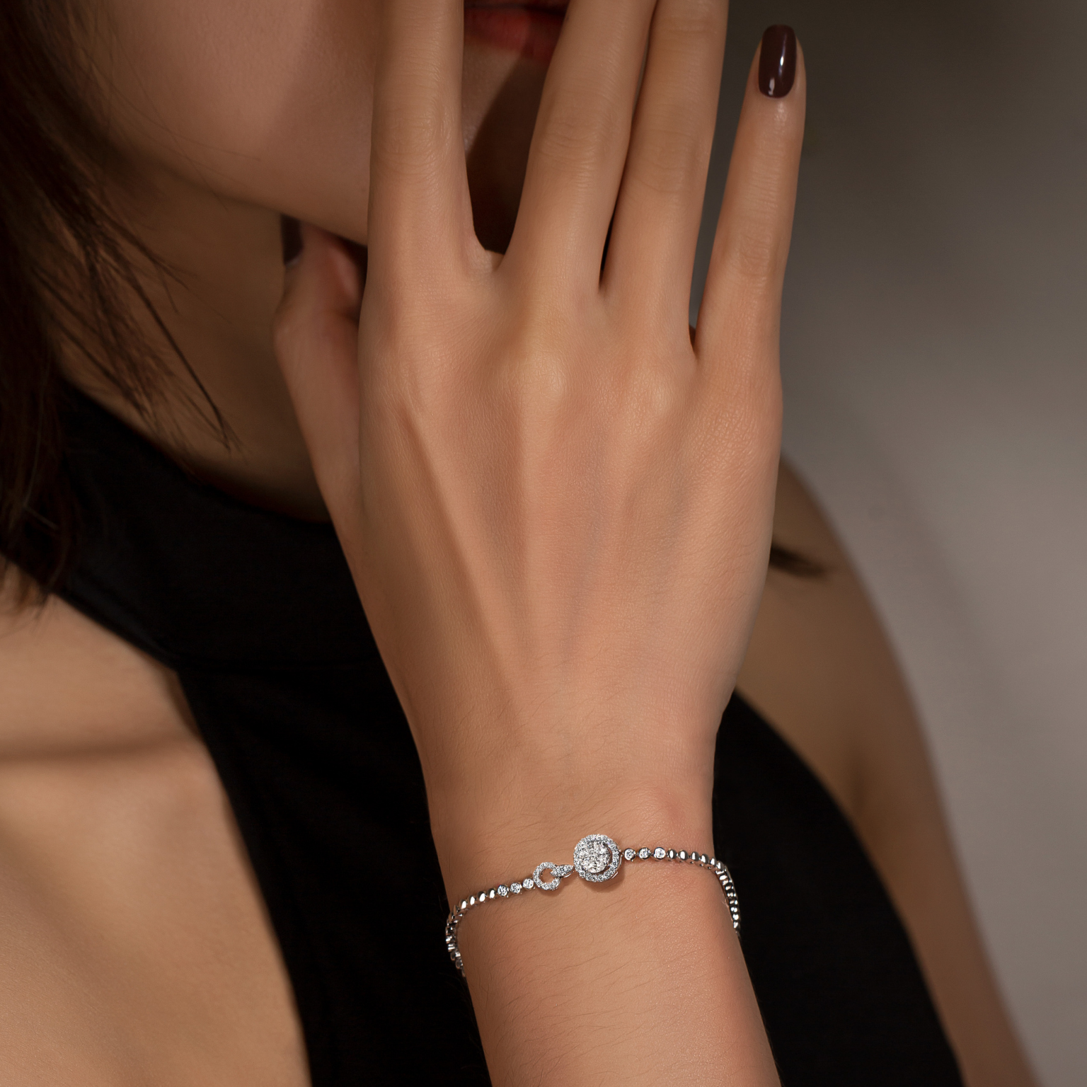 Sparkling Circle Halo Bracelet