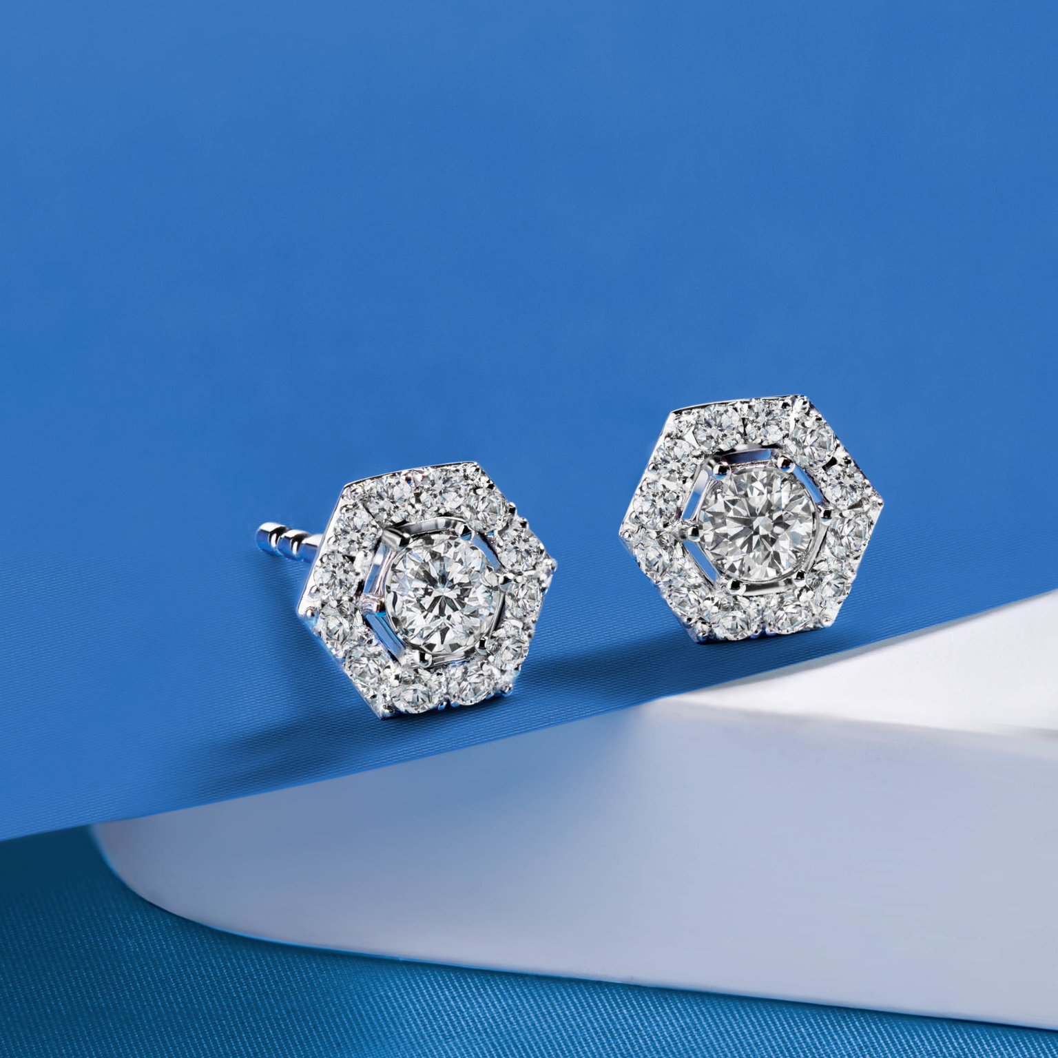 Hexagon Classic Earrings Diamond