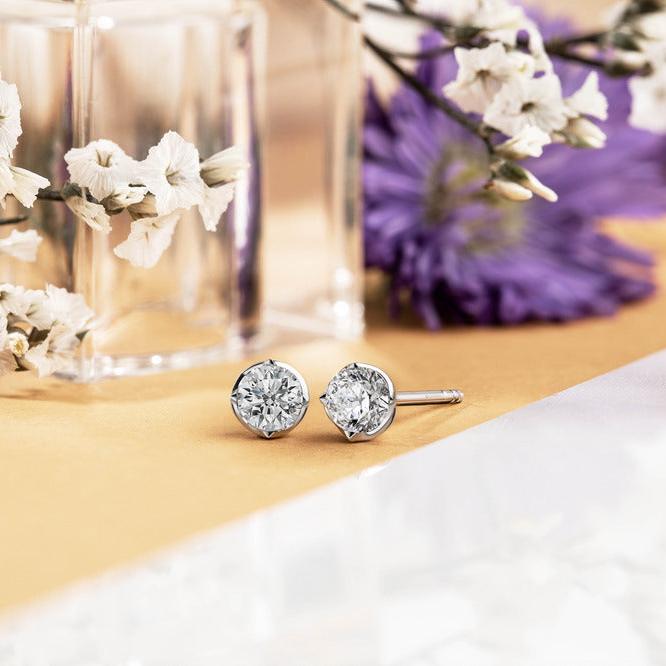 ต่างหูเพชร Pure Enchantment Stud Earrings