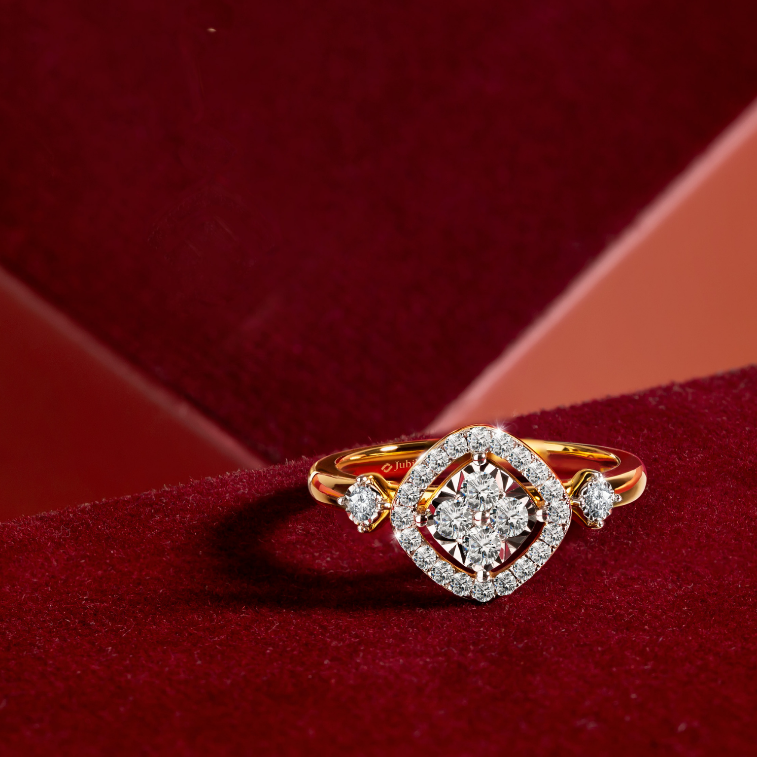 The Trapezium Ring