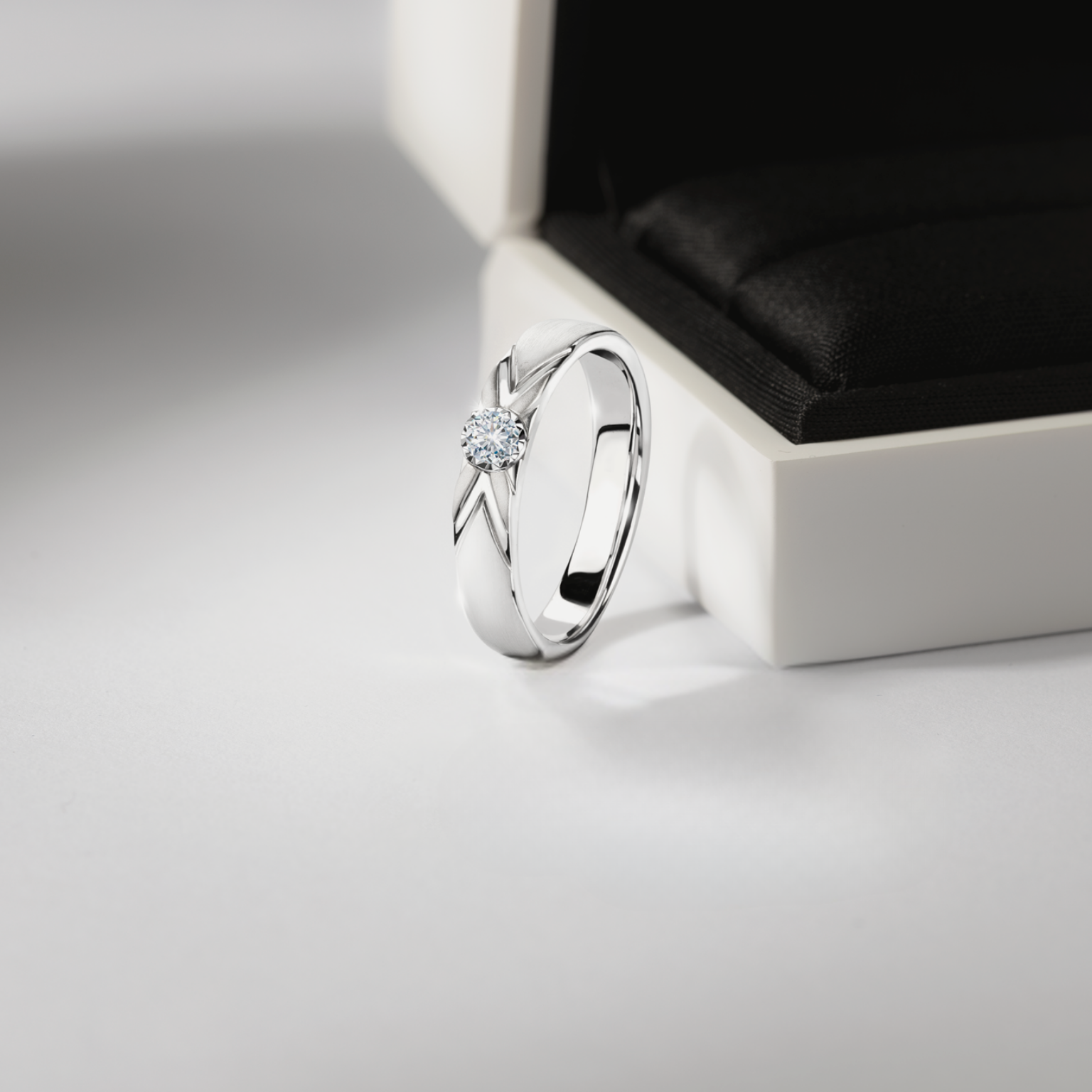 Forevermark The Signature Homme Collection Smart Band Ring