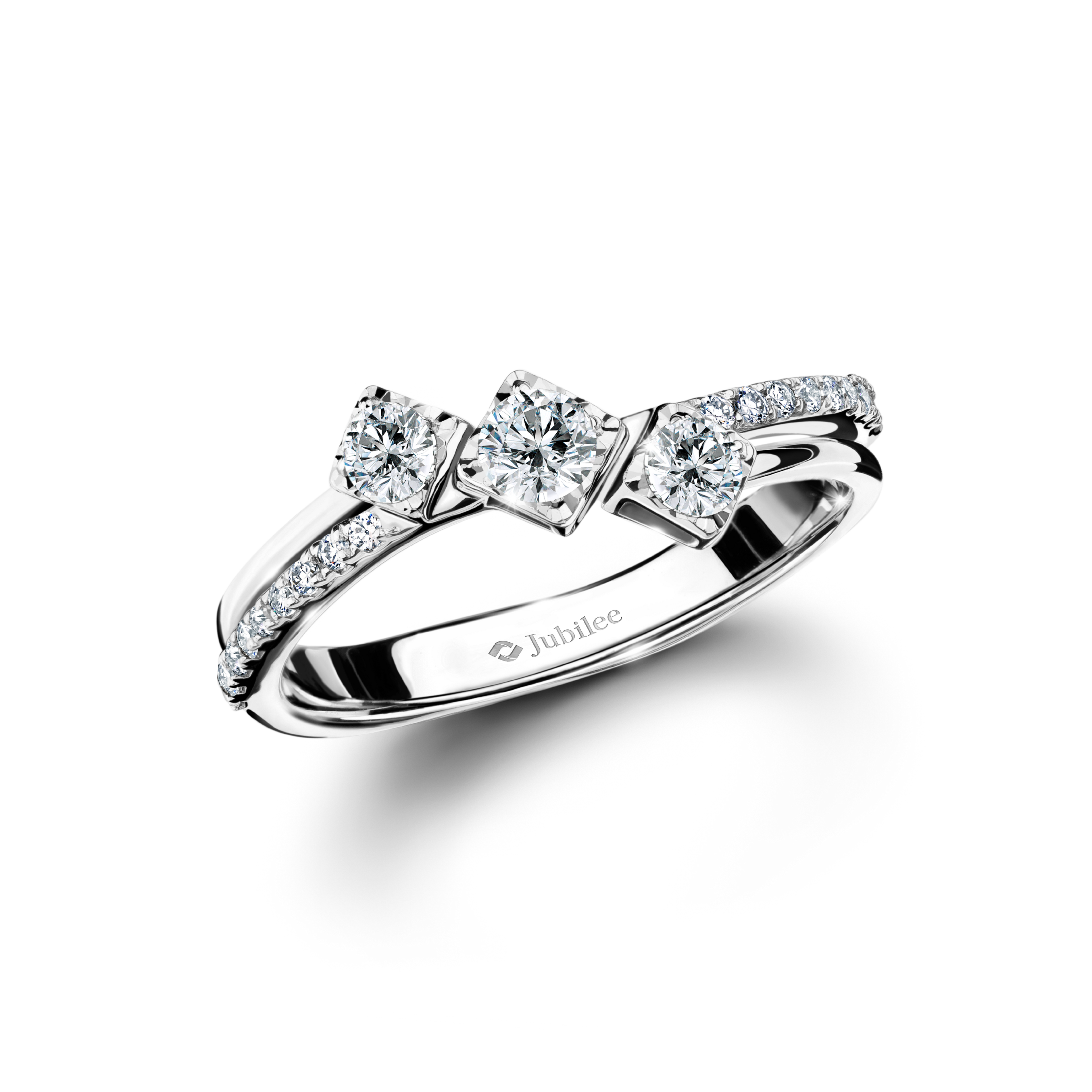 แหวนเพชร Three Square Diamonds Ring