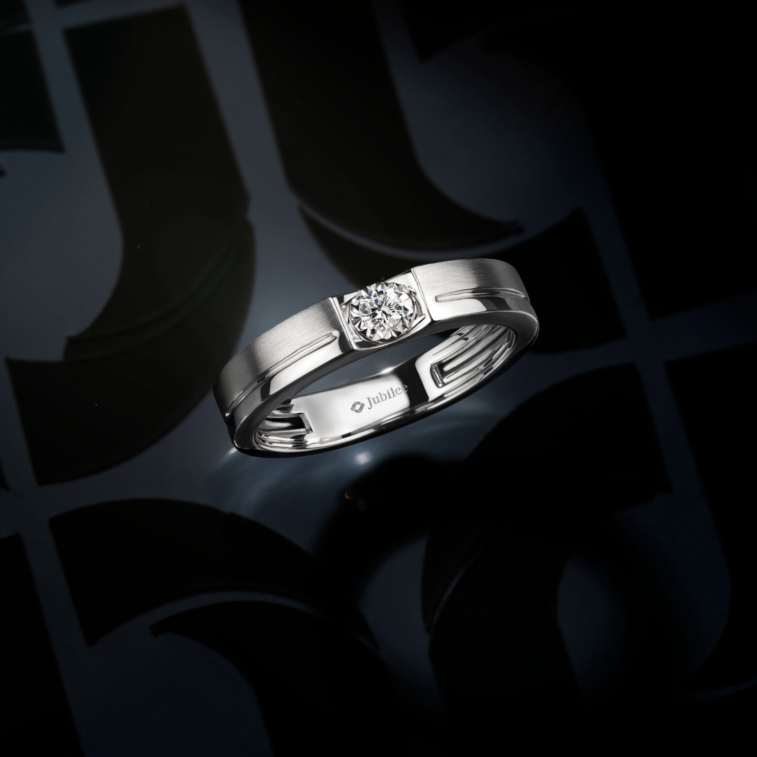 แหวนเพชร Classic Solitaire Band Ring