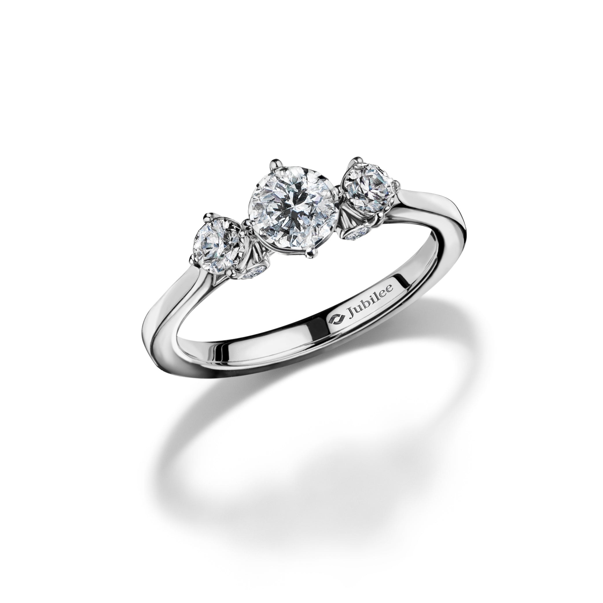 แหวนเพชร Mini Gravity of Love Solitaire Diamond Ring (Certificate: GIA)