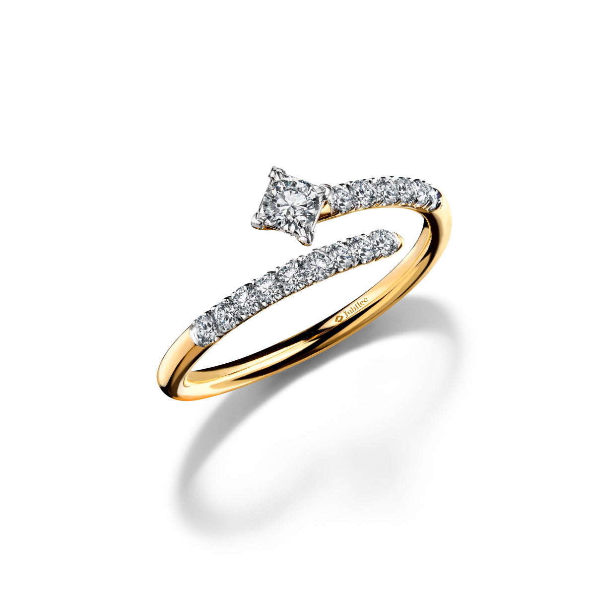 แหวนเพชร Arrow of LoVe Diamond Line Ring