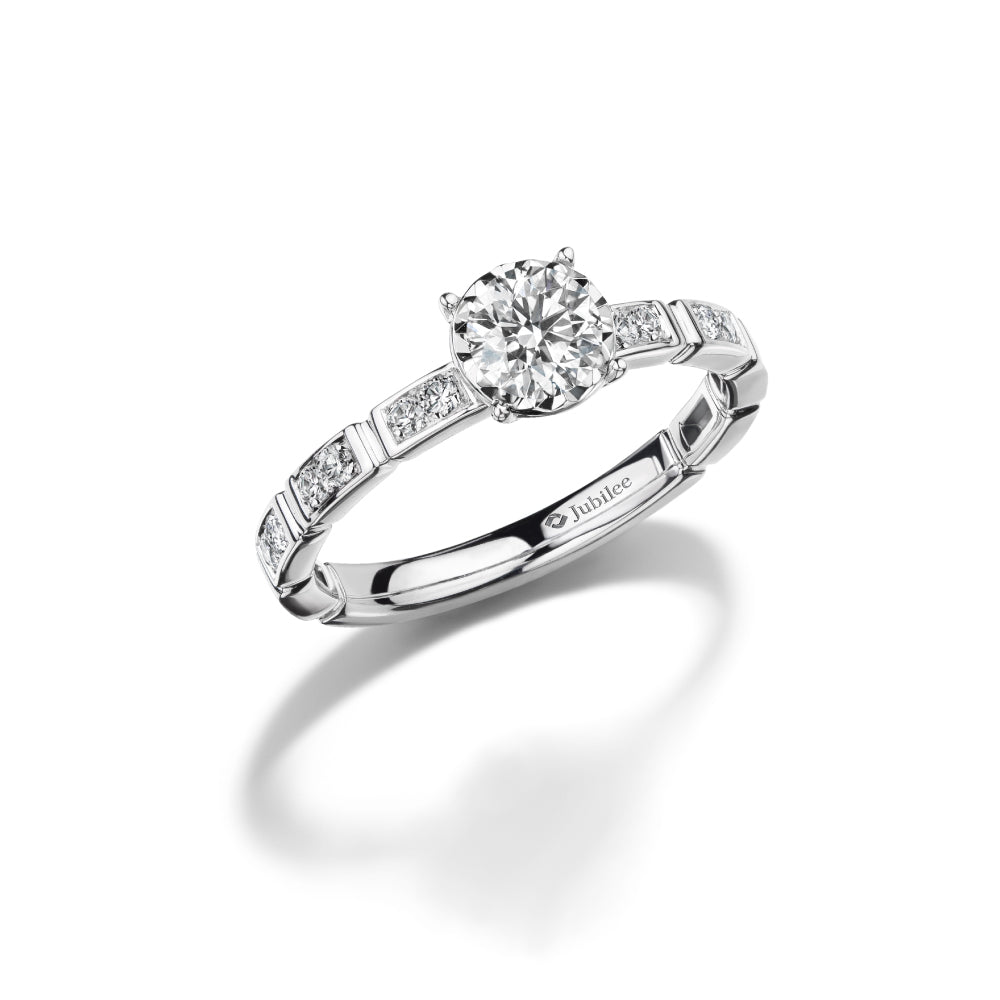 Solitaire Effortless Shine Ring