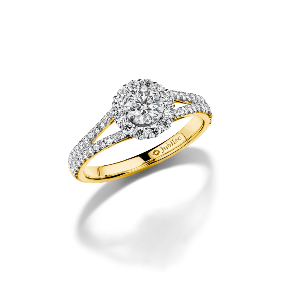 Luxurious Elegance Ring Diamond Ring