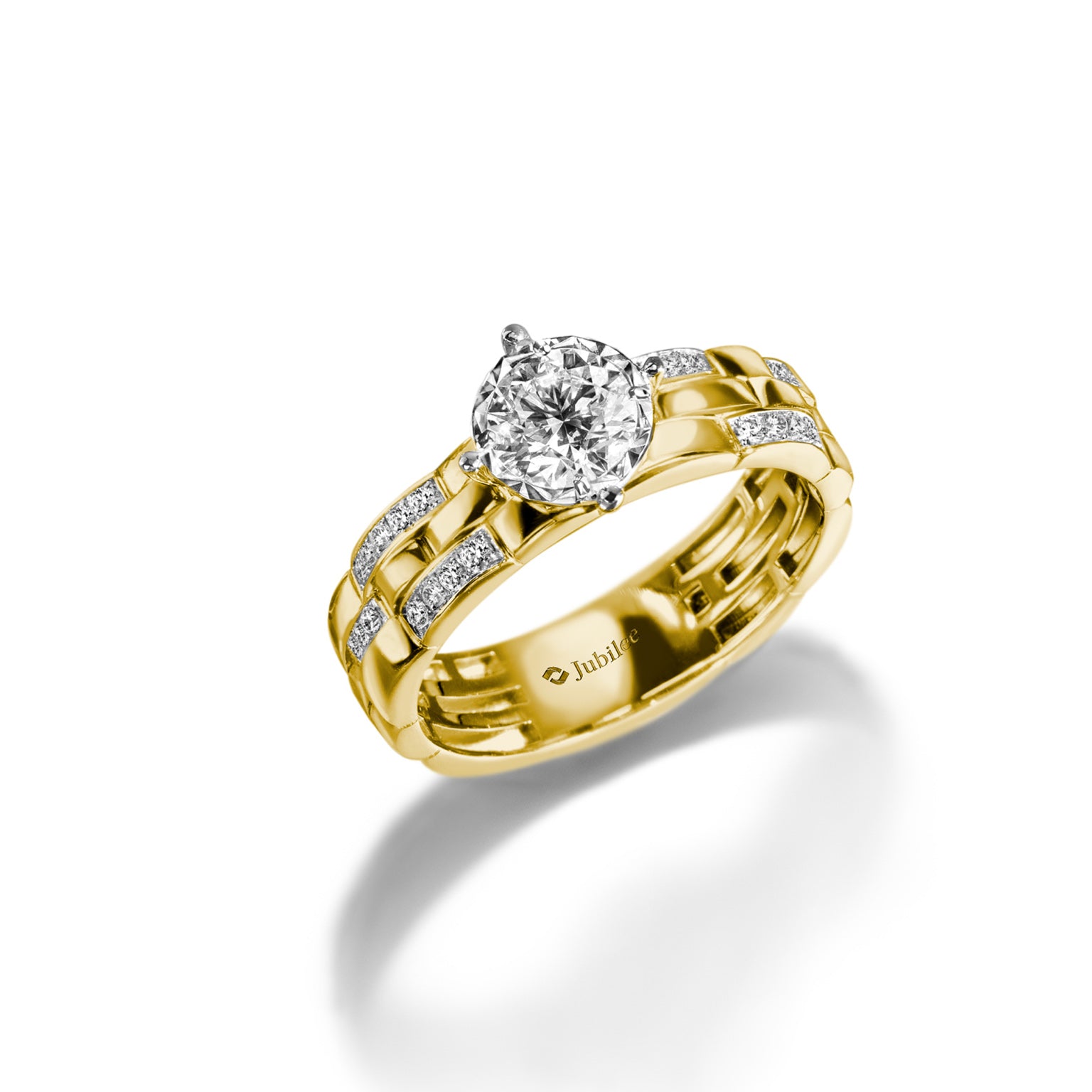 แหวนเพชร Lumiere Brique Triple Row Solitaire Ring