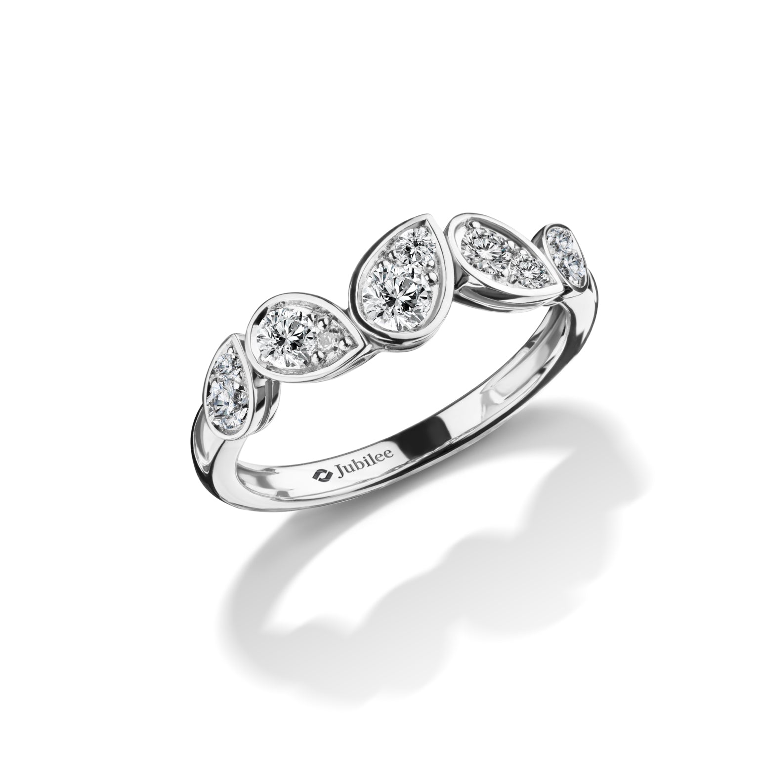 แหวนเพชร Larme d'Amour Réverie Ring