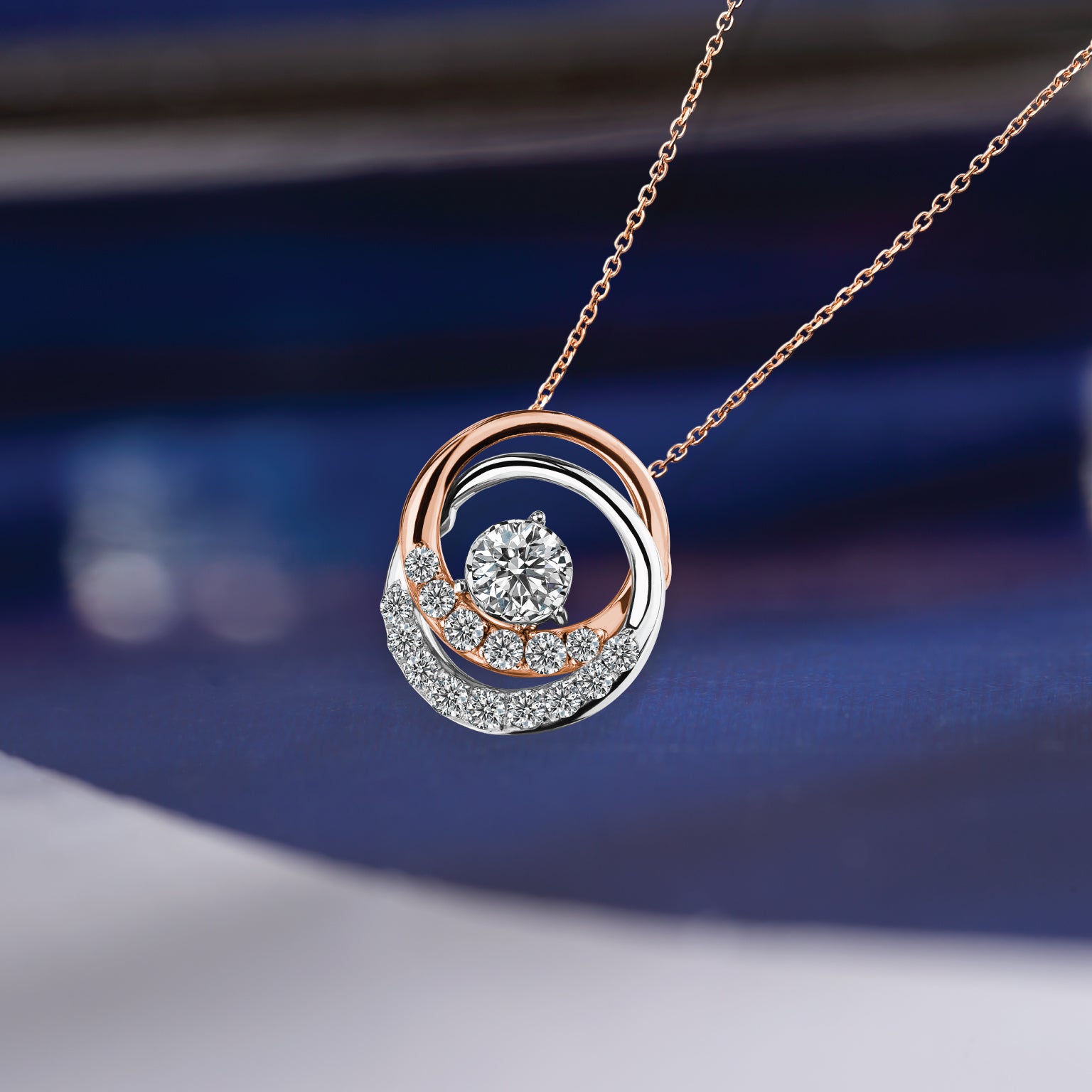 จี้เพชร Classic Round Glamour Pendant